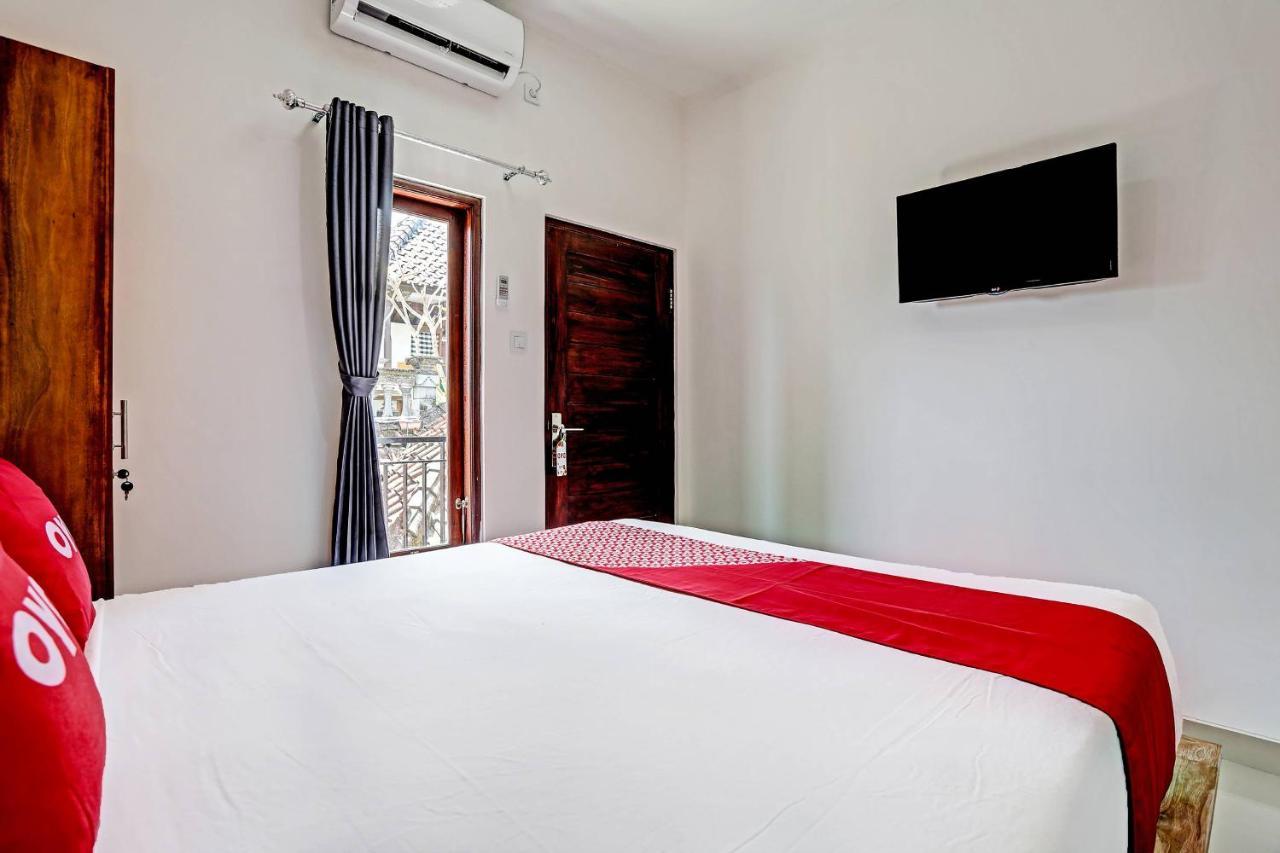 Oyo 91080 Kubu D&D Guesthouse Seminyak  Ngoại thất bức ảnh